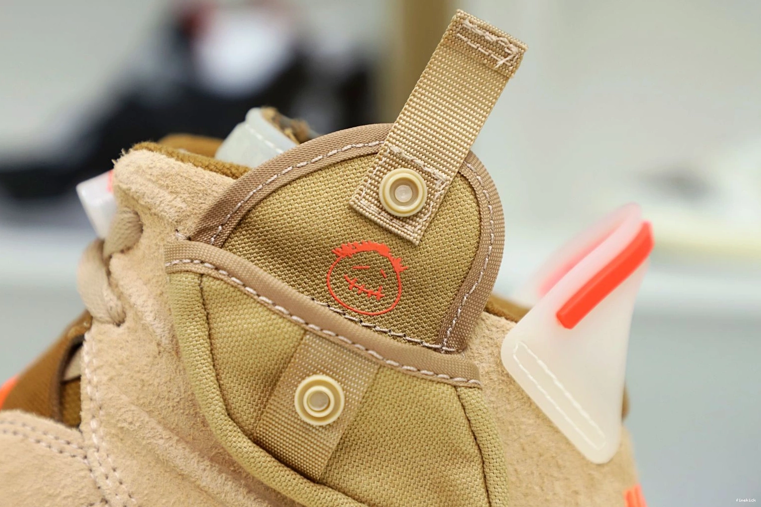 Air Retro SP Travis Jordan Khaki